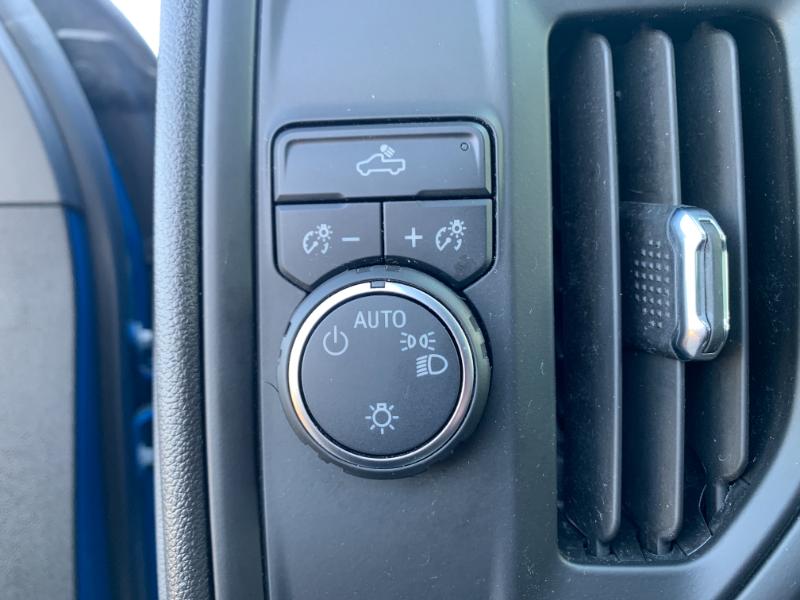 Chevrolet Silverado 1500 Custom Crew Cab 2WD 2023