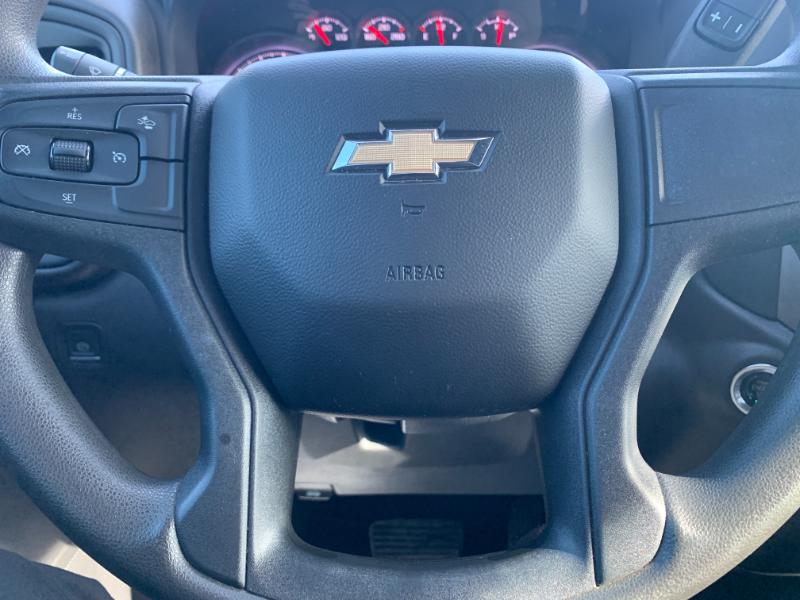 Chevrolet Silverado 1500 Custom Crew Cab 2WD 2023