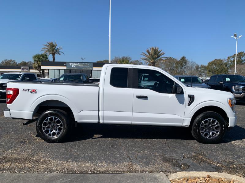 Ford F-150 Lariat SuperCab 4WD 2021