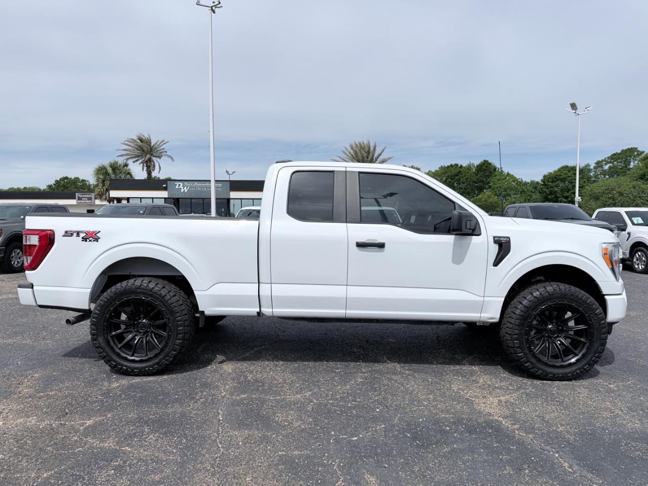 Ford F-150 XL 4WD SuperCab 6.5' Box 2021