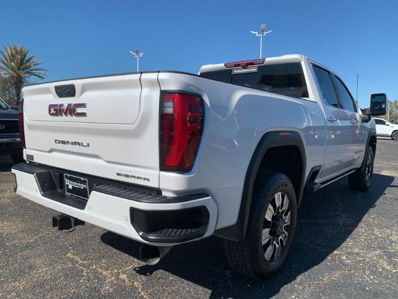 GMC Sierra 2500HD Denali Crew Cab 4WD SB 2024