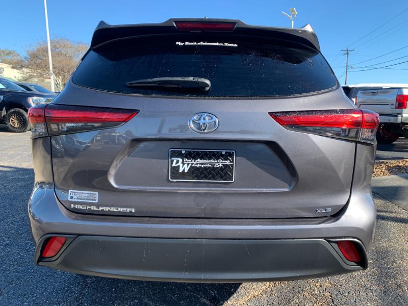 Toyota Highlander XLE FWD V6 2021