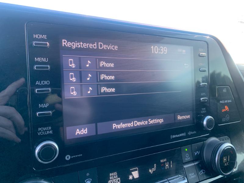 Toyota Highlander XLE FWD V6 2021