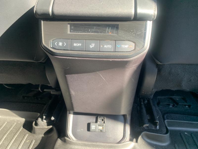 Toyota Highlander XLE FWD V6 2021