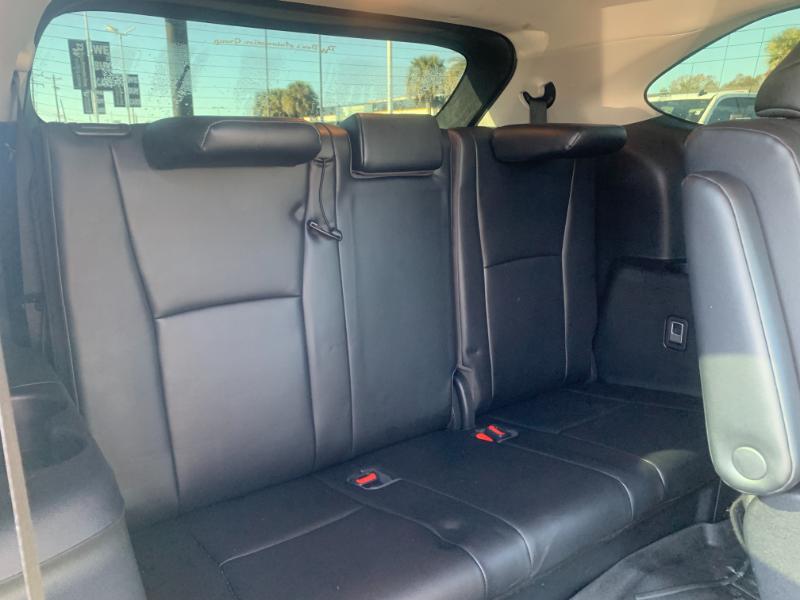 Toyota Highlander XLE FWD V6 2021