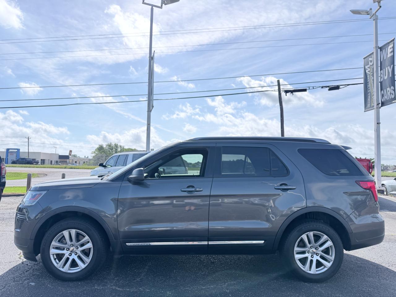Ford Explorer XLT 4WD 2019