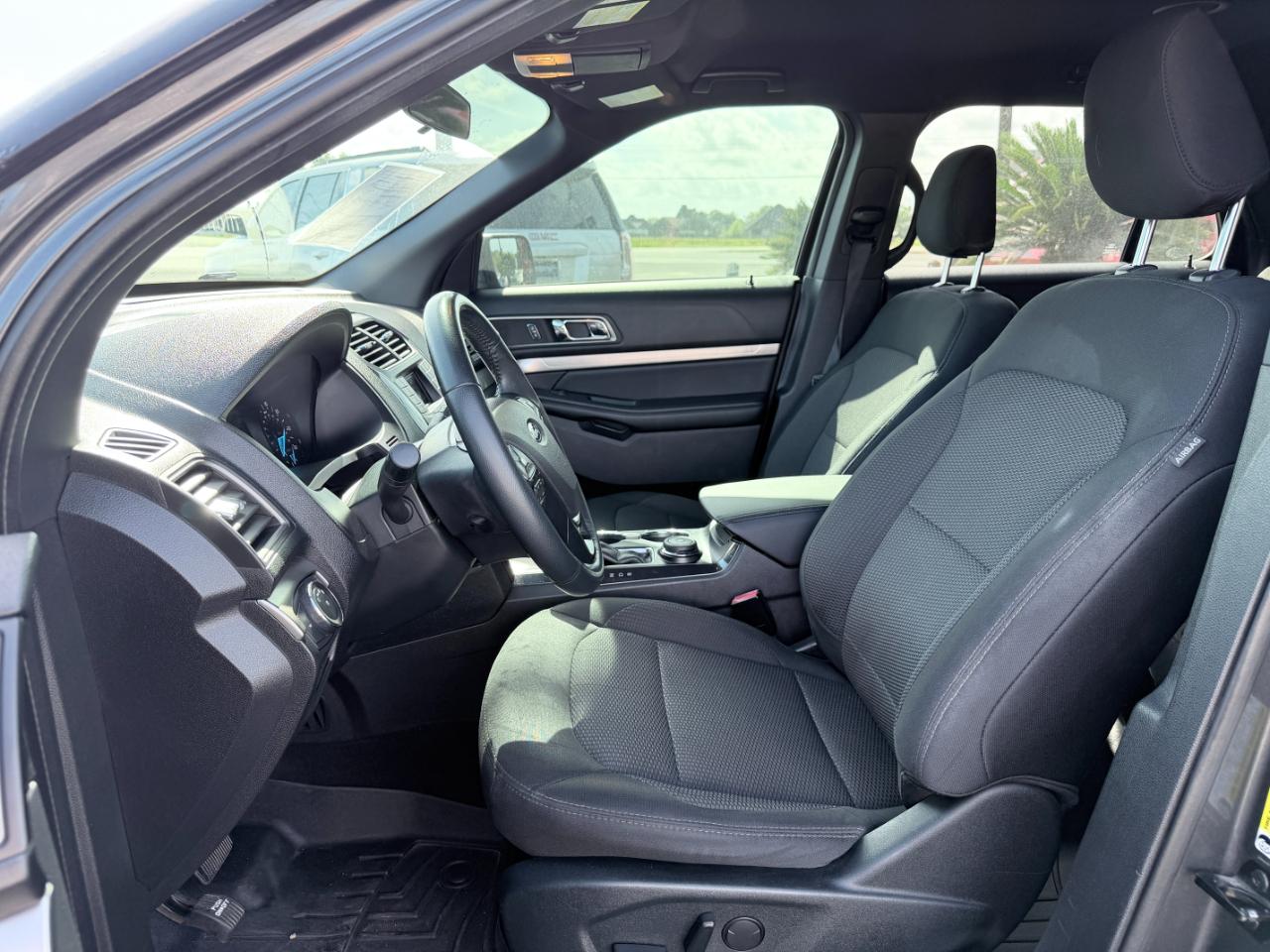 Ford Explorer XLT 4WD 2019