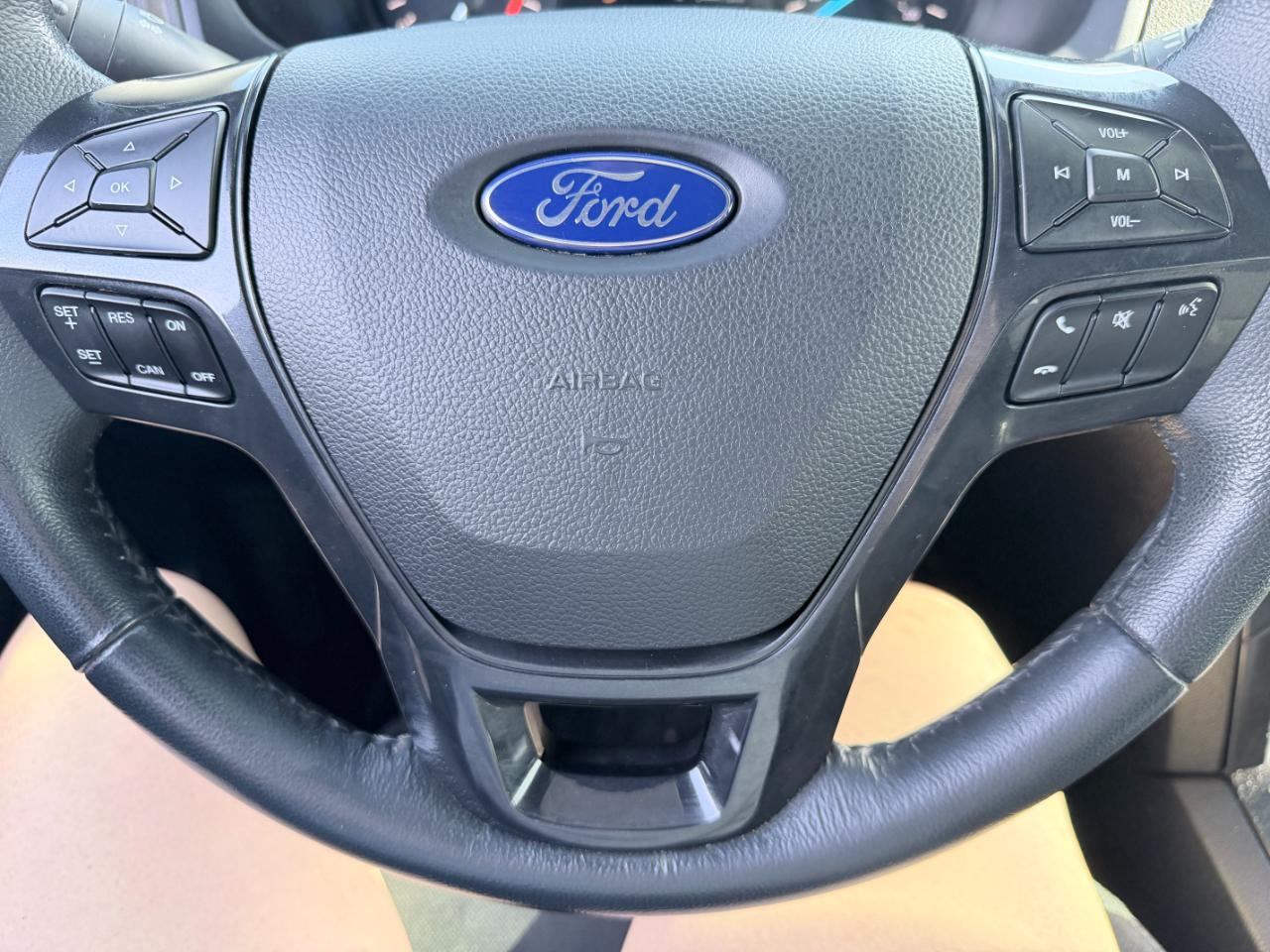 Ford Explorer XLT 4WD 2019