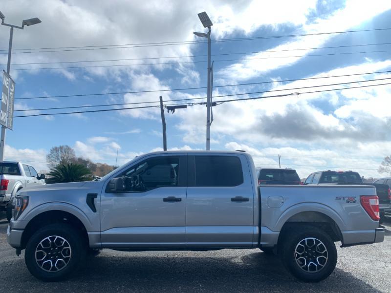 Ford F-150 STX SuperCrew 4WD 2023