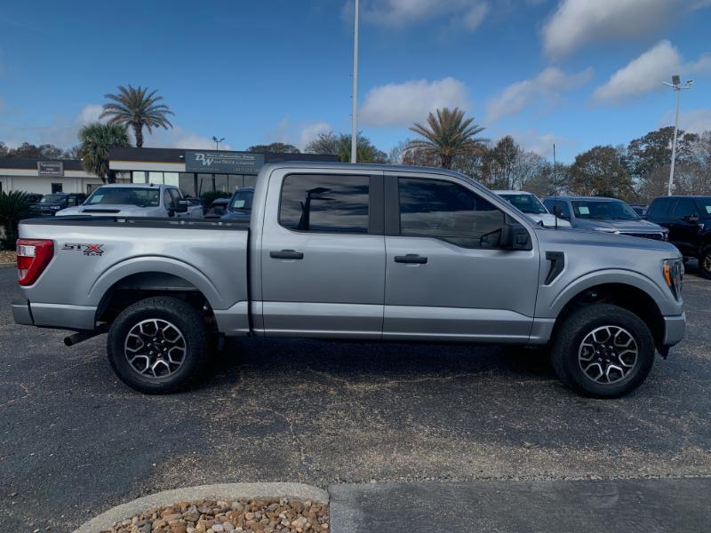 Ford F-150 STX SuperCrew 4WD 2023