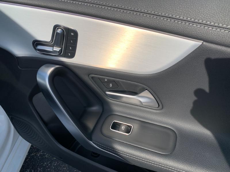 Mercedes-Benz CLA-Class CLA250 2025