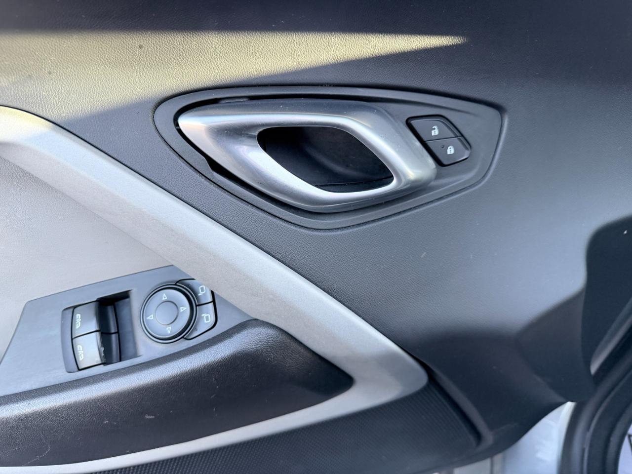 Chevrolet Camaro 2dr Cpe 1LT 2023