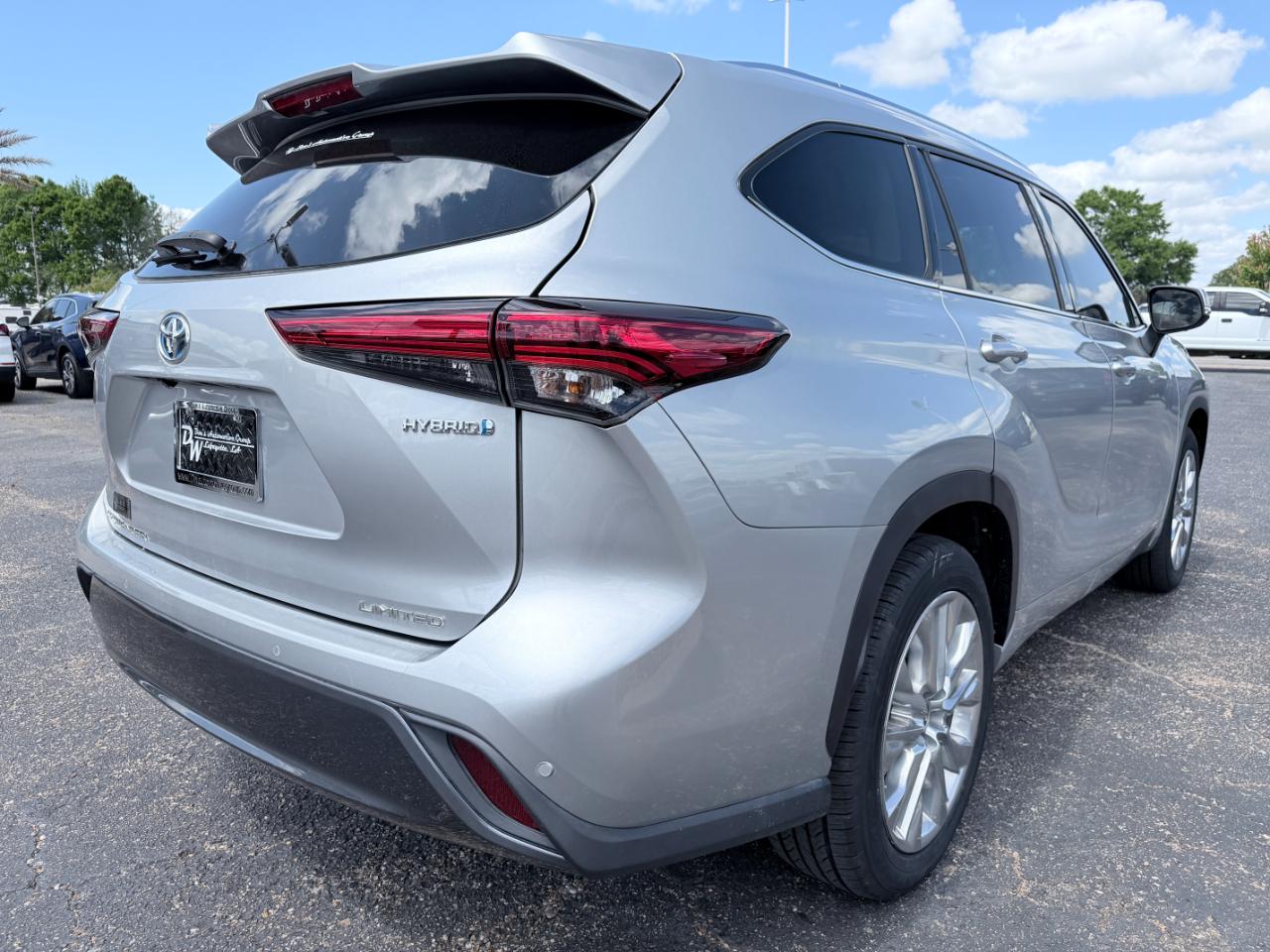 Toyota Highlander Hybrid  2022