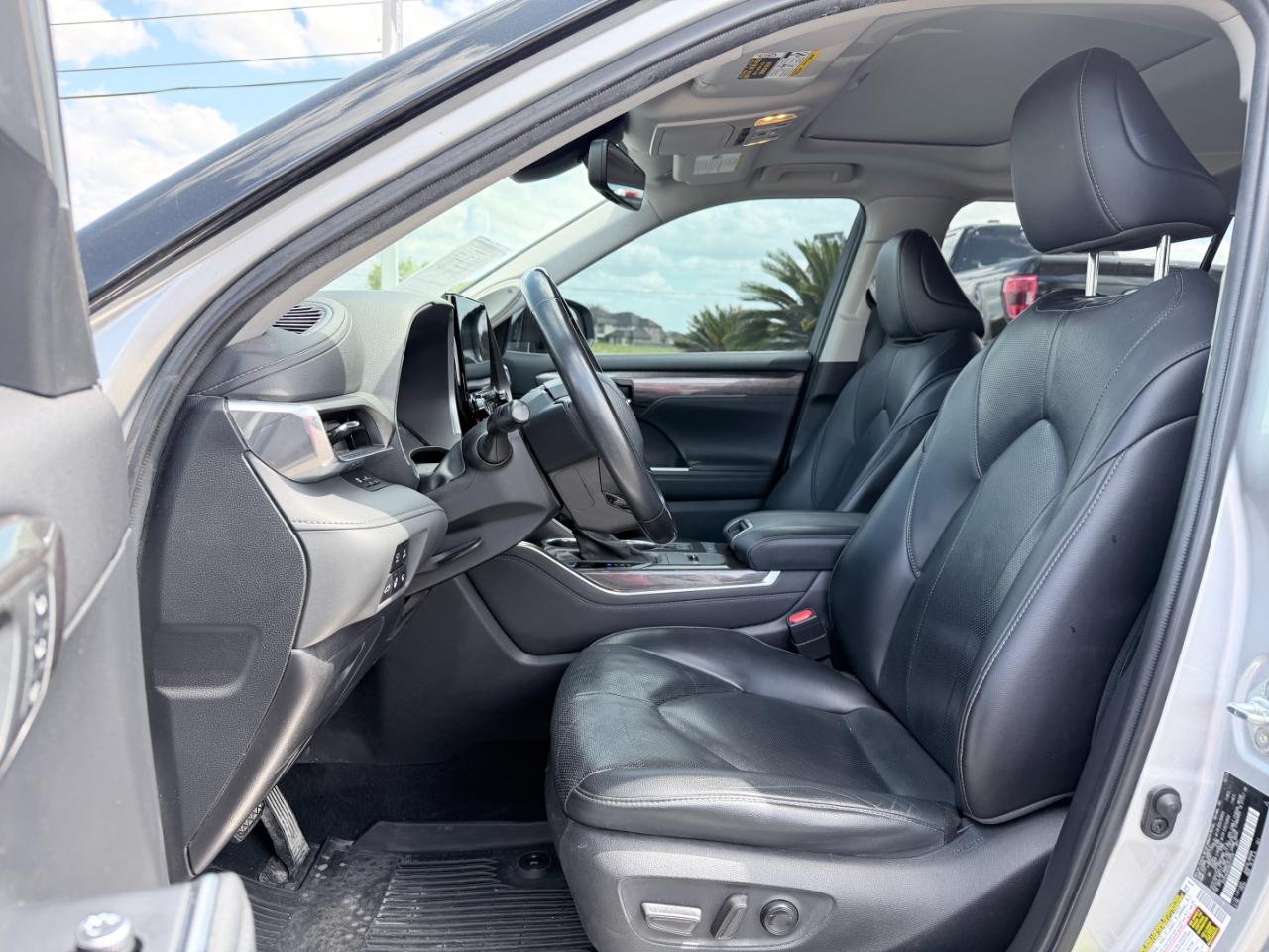 Toyota Highlander Hybrid  2022