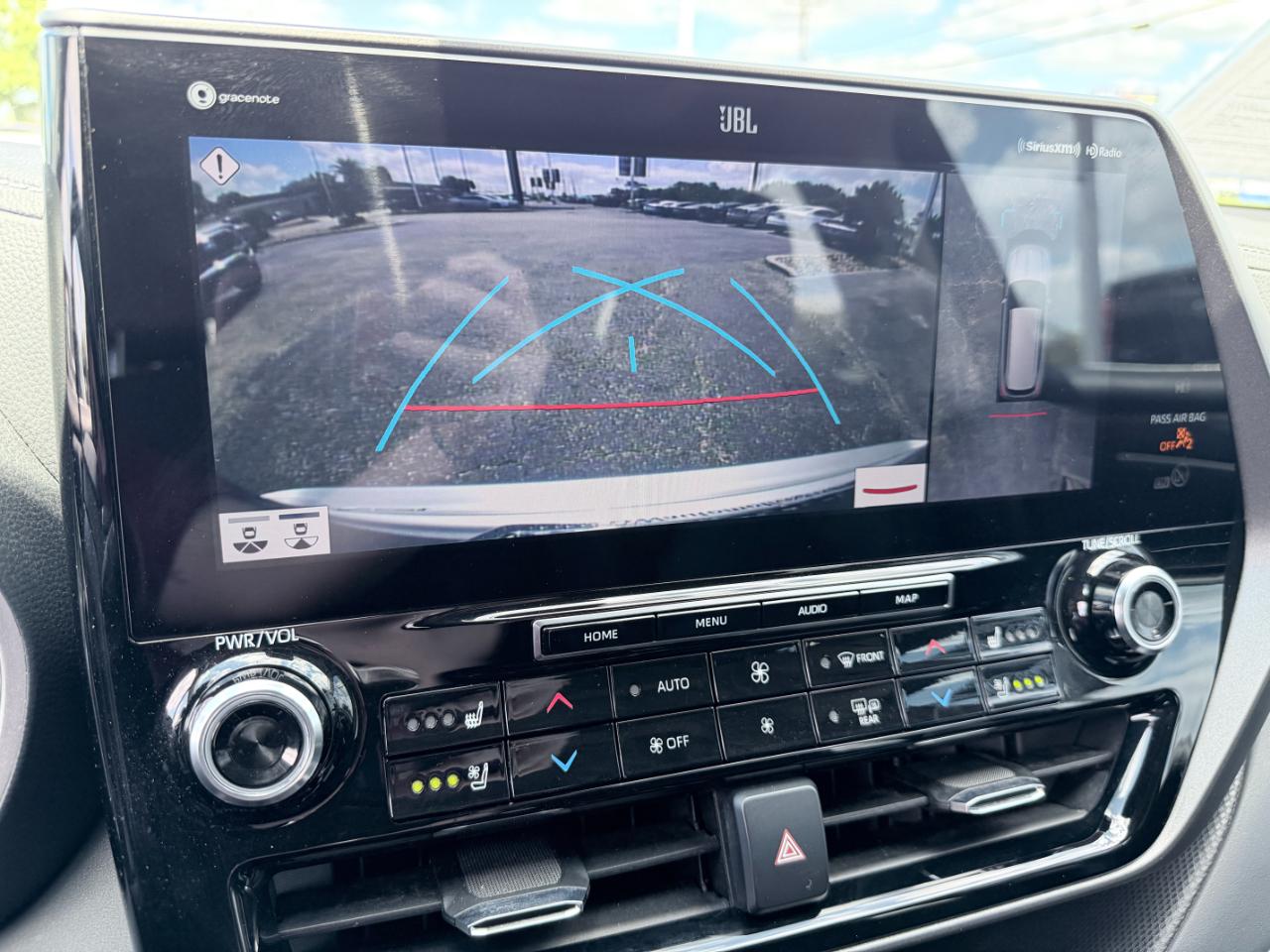 Toyota Highlander Hybrid  2022