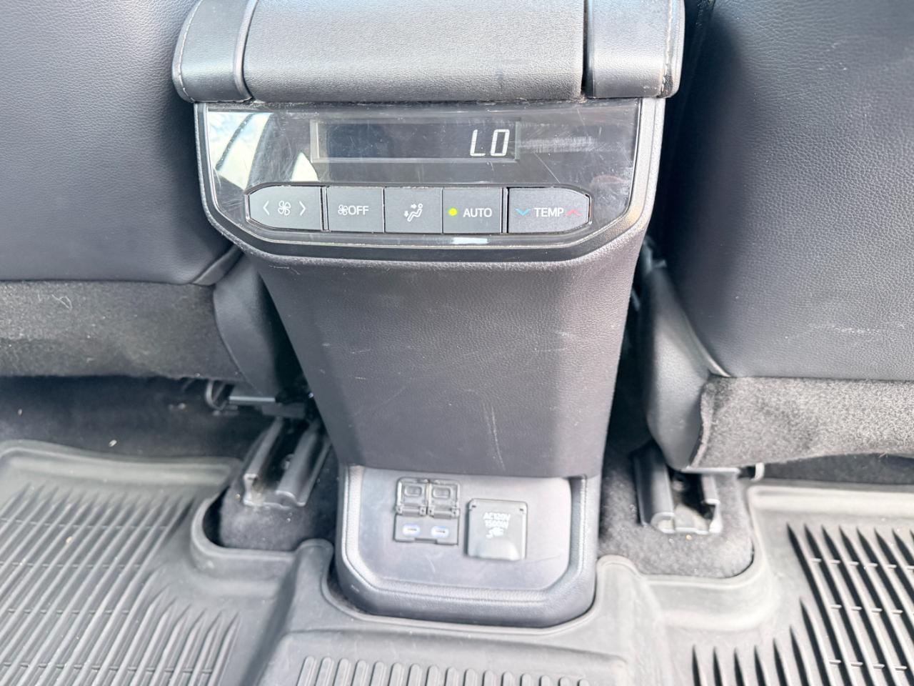 Toyota Highlander Hybrid  2022