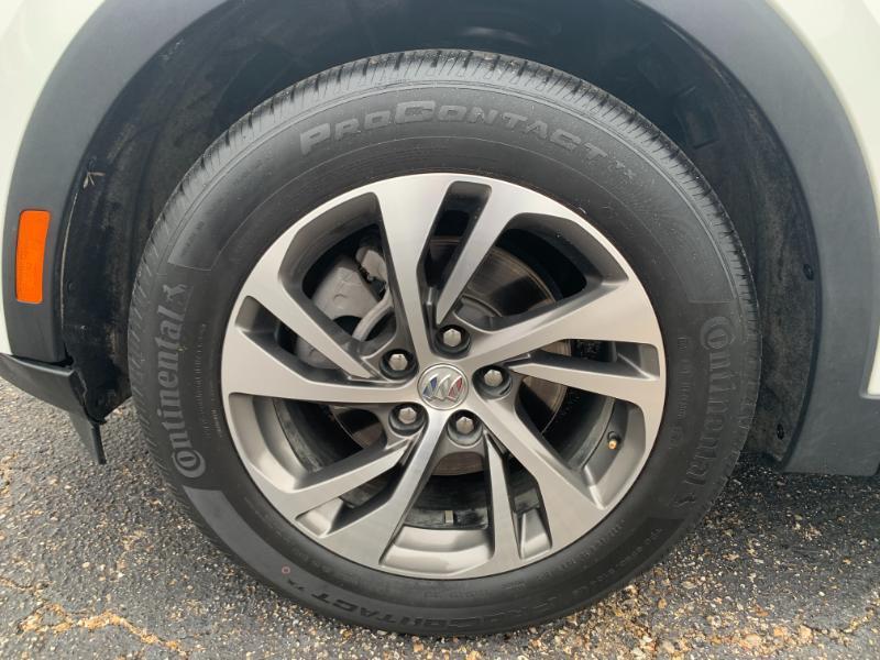 Buick Envision Essense 2023