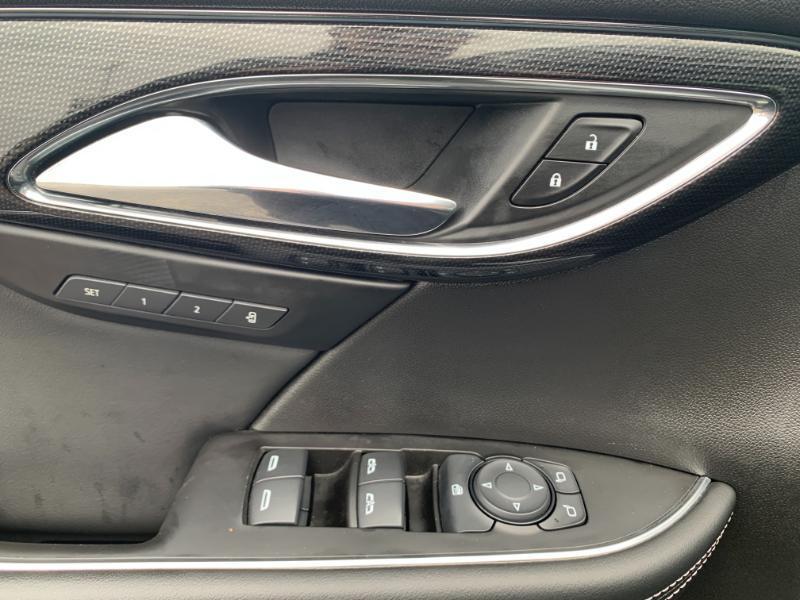 Buick Envision Essense 2023