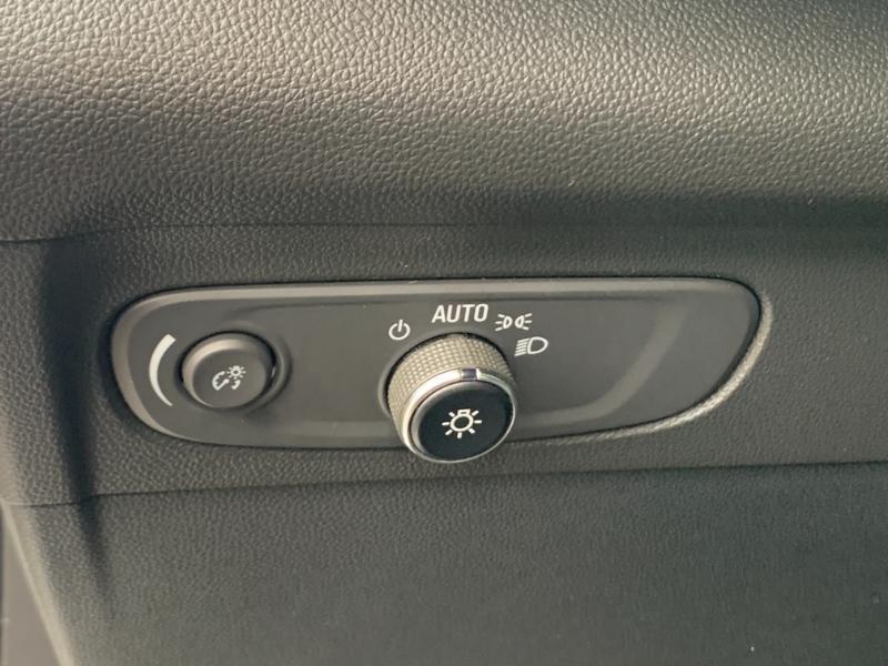 Buick Envision Essense 2023