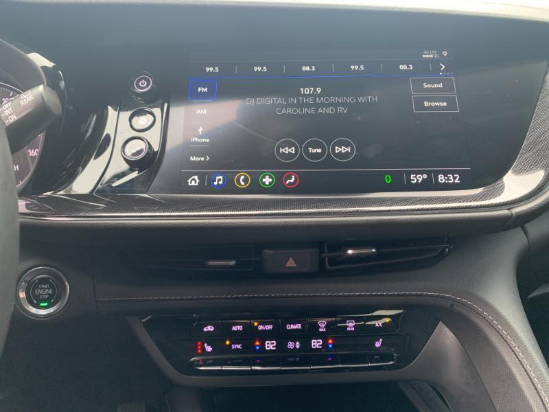 Buick Envision Essense 2023