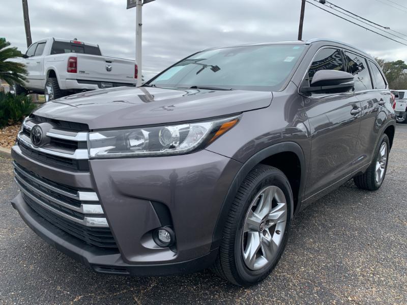 Toyota Highlander Limited FWD V6 2019