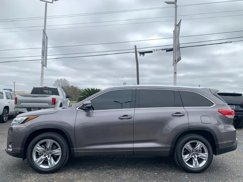 Toyota Highlander Limited FWD V6 2019