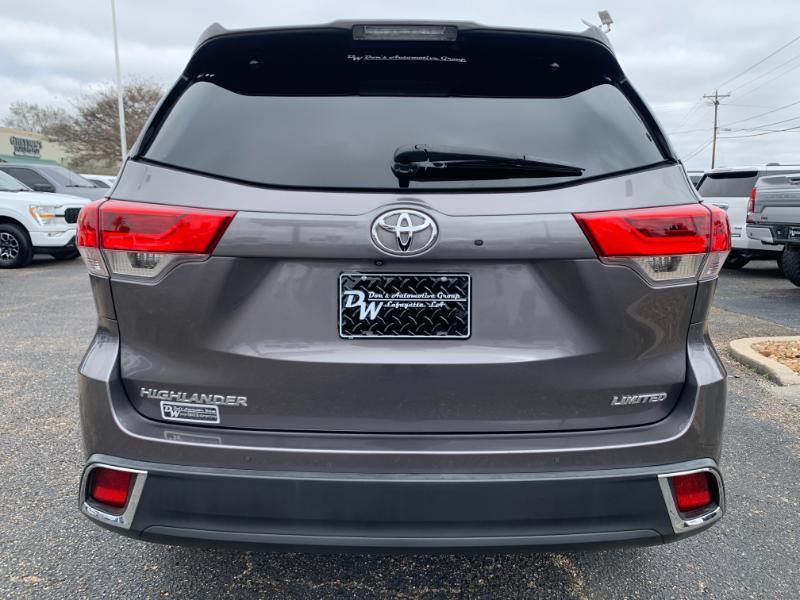 Toyota Highlander Limited FWD V6 2019