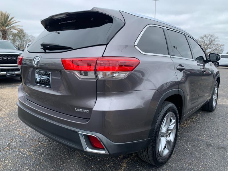 Toyota Highlander Limited FWD V6 2019