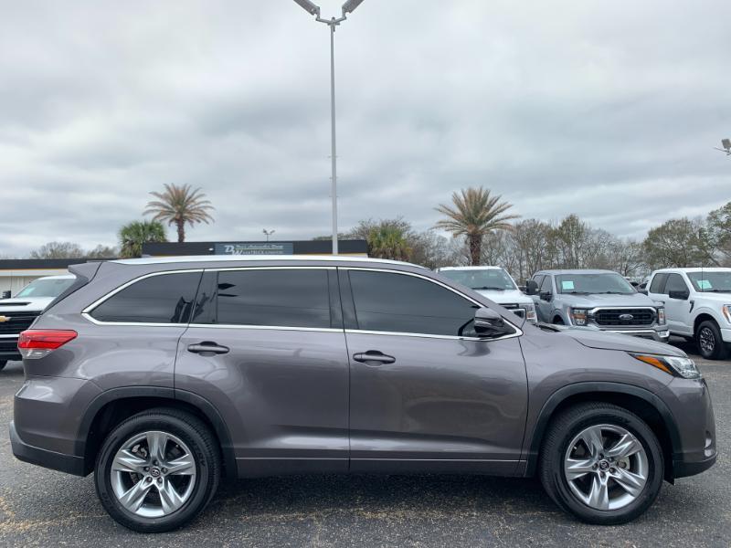 Toyota Highlander Limited FWD V6 2019