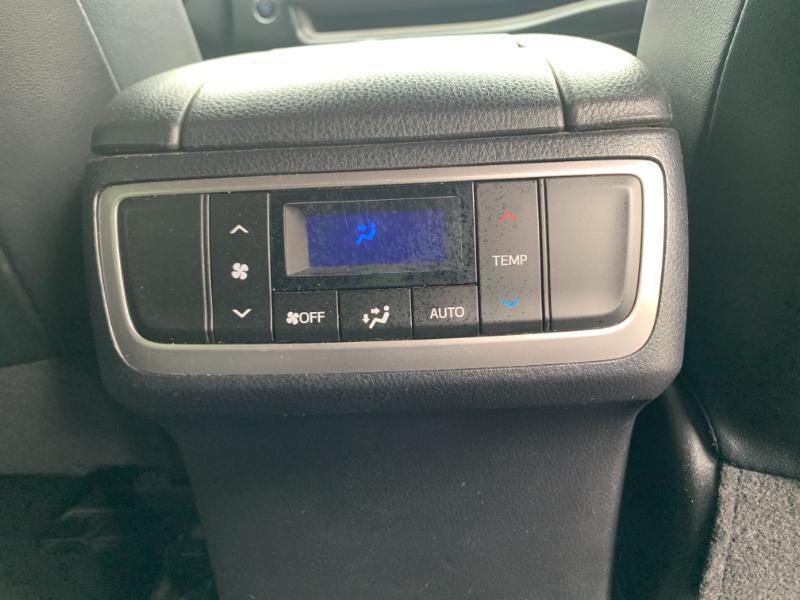 Toyota Highlander Limited FWD V6 2019