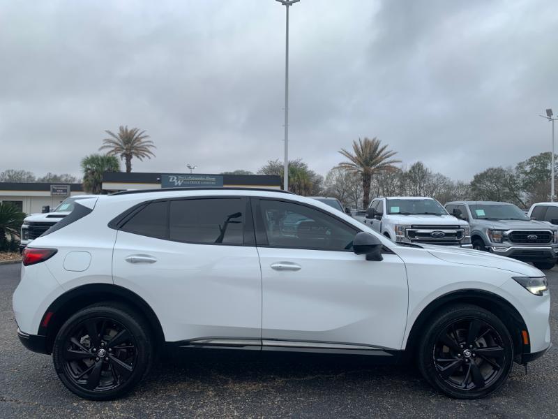 Buick Envision Essense 2023