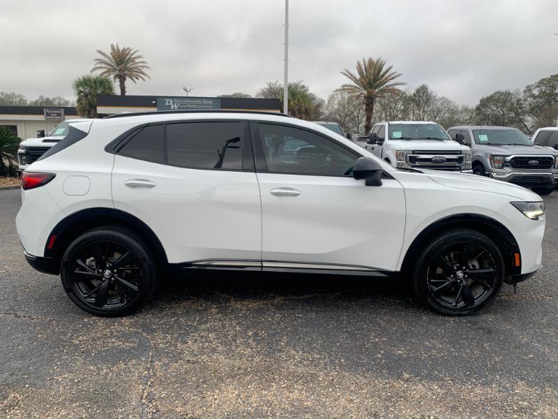 Buick Envision Essense 2023