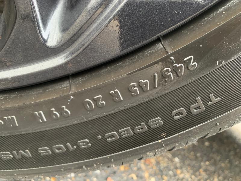 Buick Envision Essense 2023