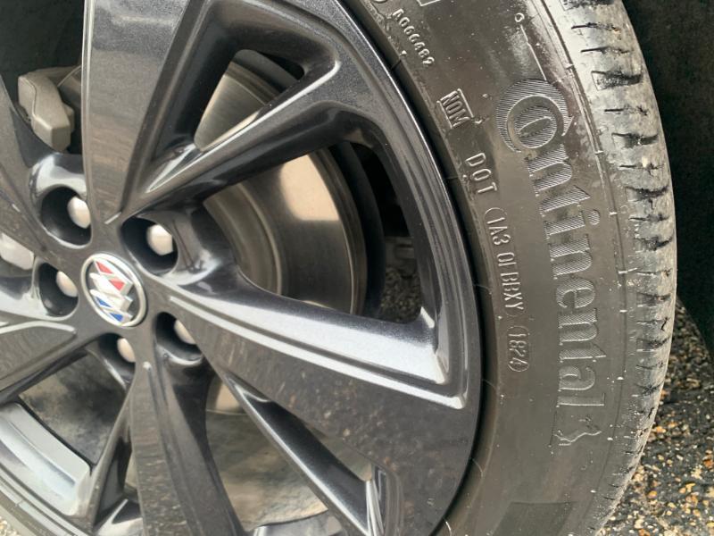 Buick Envision Essense 2023