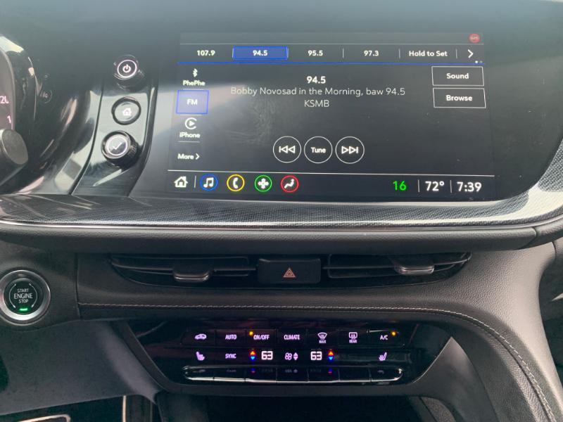 Buick Envision Essense 2023