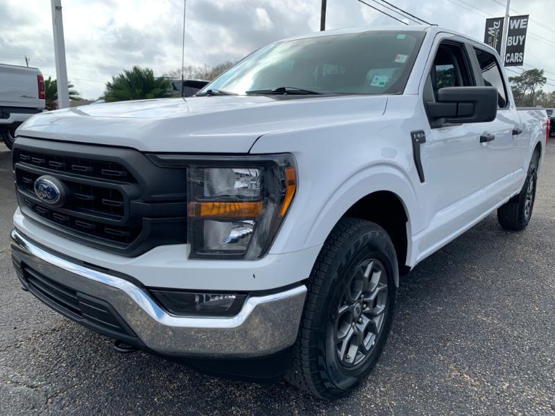 Ford F-150 XL SuperCrew 4WD 2023