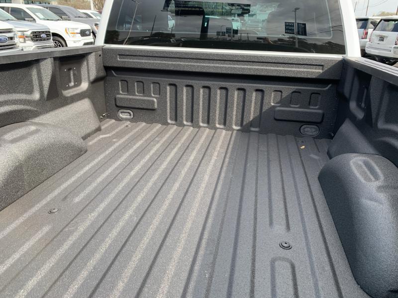 Ford F-150 XL SuperCrew 4WD 2023