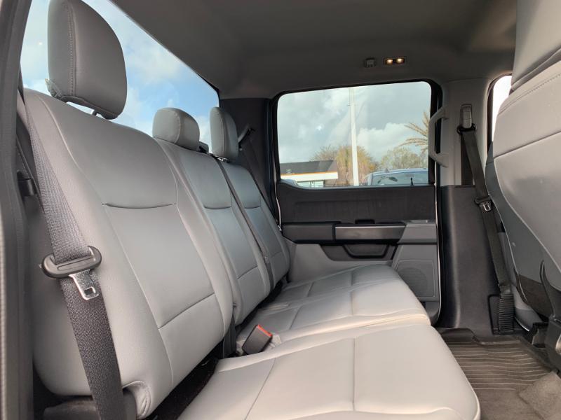 Ford F-150 XL SuperCrew 4WD 2023