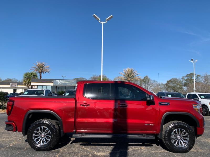 GMC Sierra 1500 AT4 Crew Cab 4WD 2020