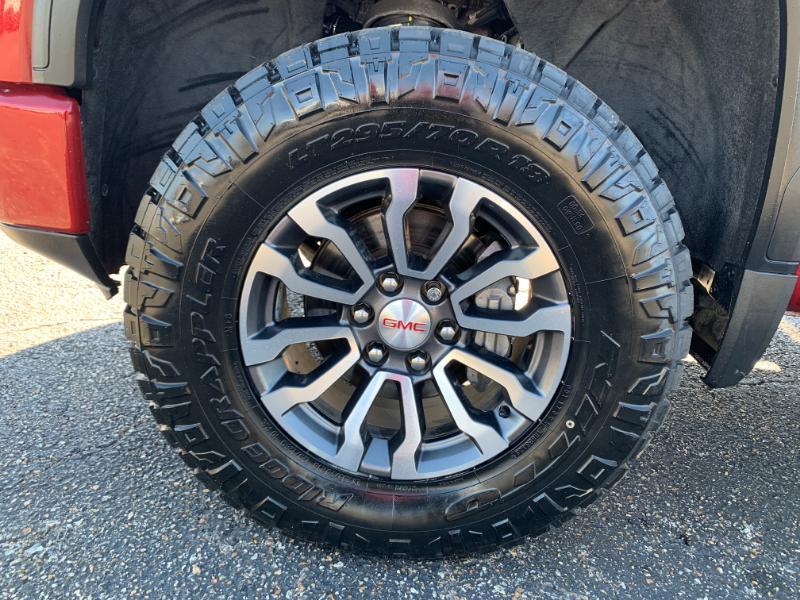 GMC Sierra 1500 AT4 Crew Cab 4WD 2020