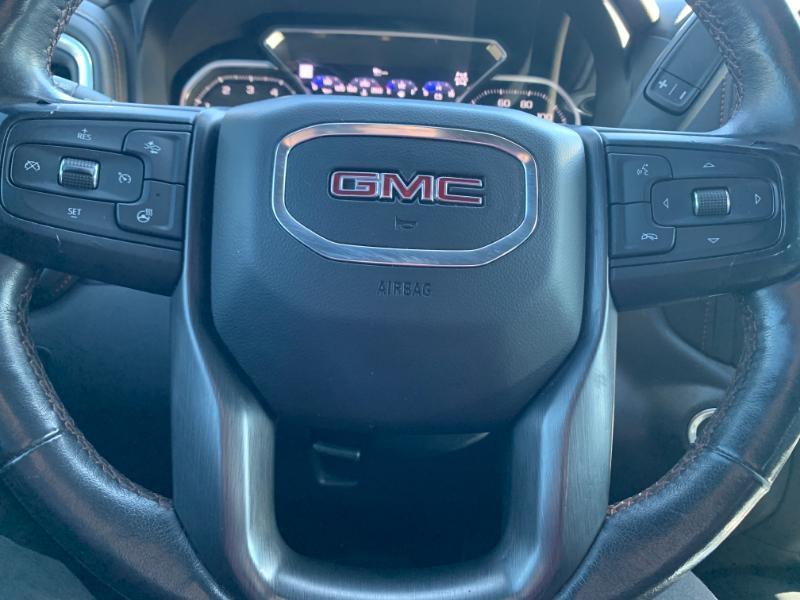 GMC Sierra 1500 AT4 Crew Cab 4WD 2020