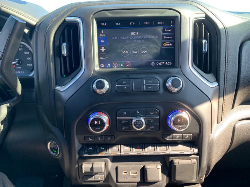 GMC Sierra 1500 AT4 Crew Cab 4WD 2020