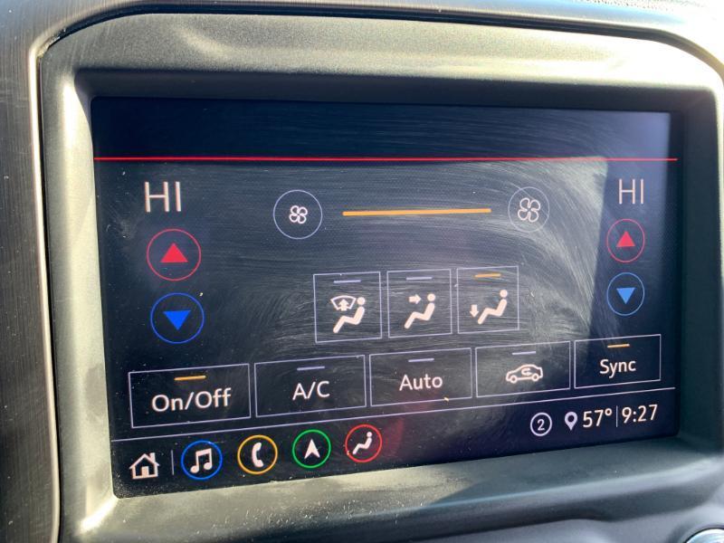 GMC Sierra 1500 AT4 Crew Cab 4WD 2020