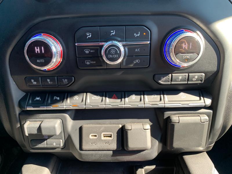 GMC Sierra 1500 AT4 Crew Cab 4WD 2020