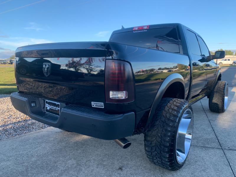 RAM 1500 Classic Tradesman Crew Cab SWB 2WD 2022