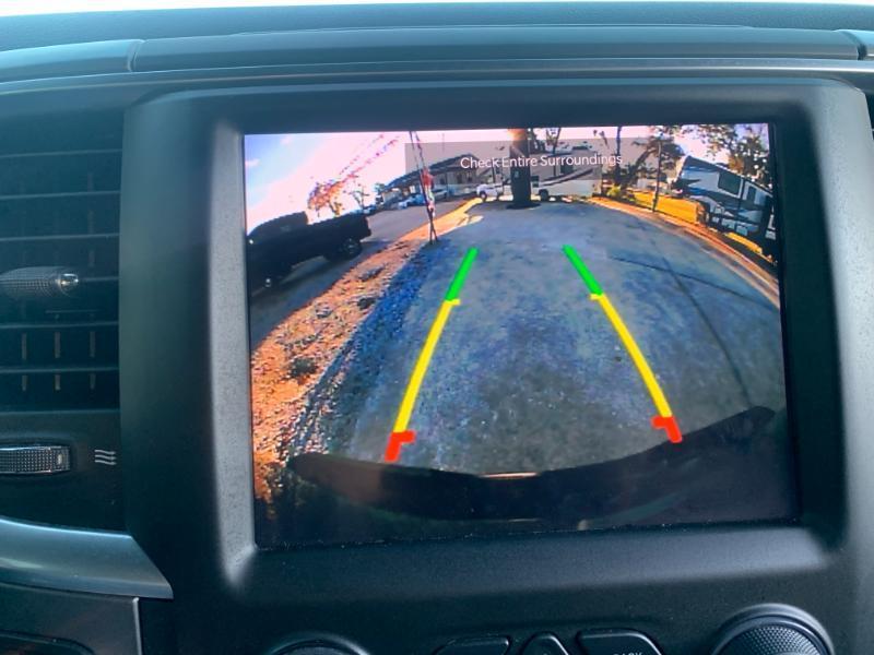 RAM 1500 Classic Tradesman Crew Cab SWB 2WD 2022