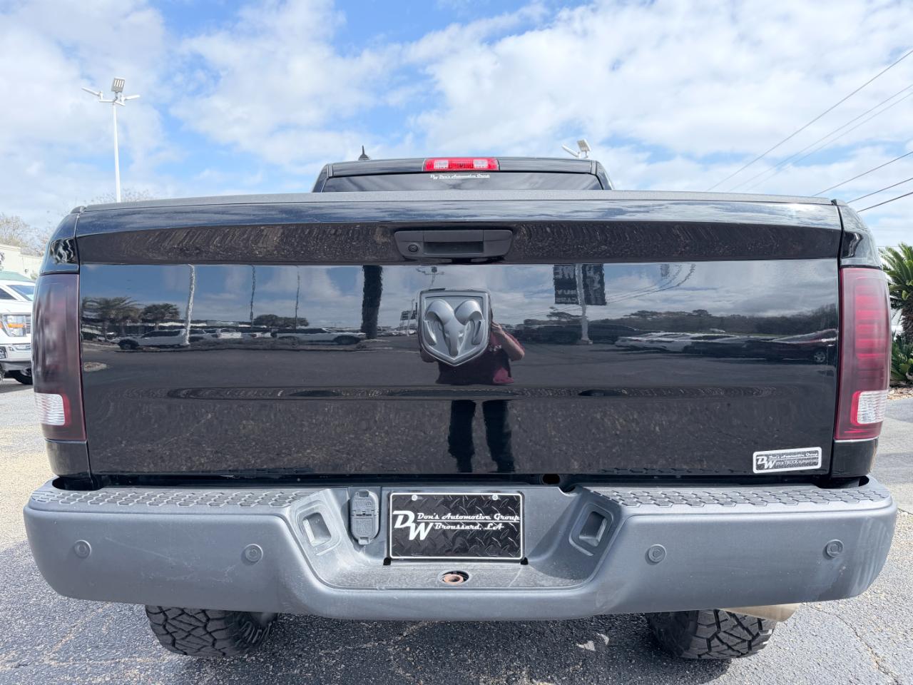 RAM 1500 Classic Warlock 4x2 Crew Cab 5'7" Box 2022