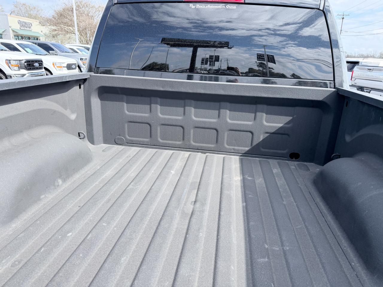 RAM 1500 Classic Warlock 4x2 Crew Cab 5'7" Box 2022