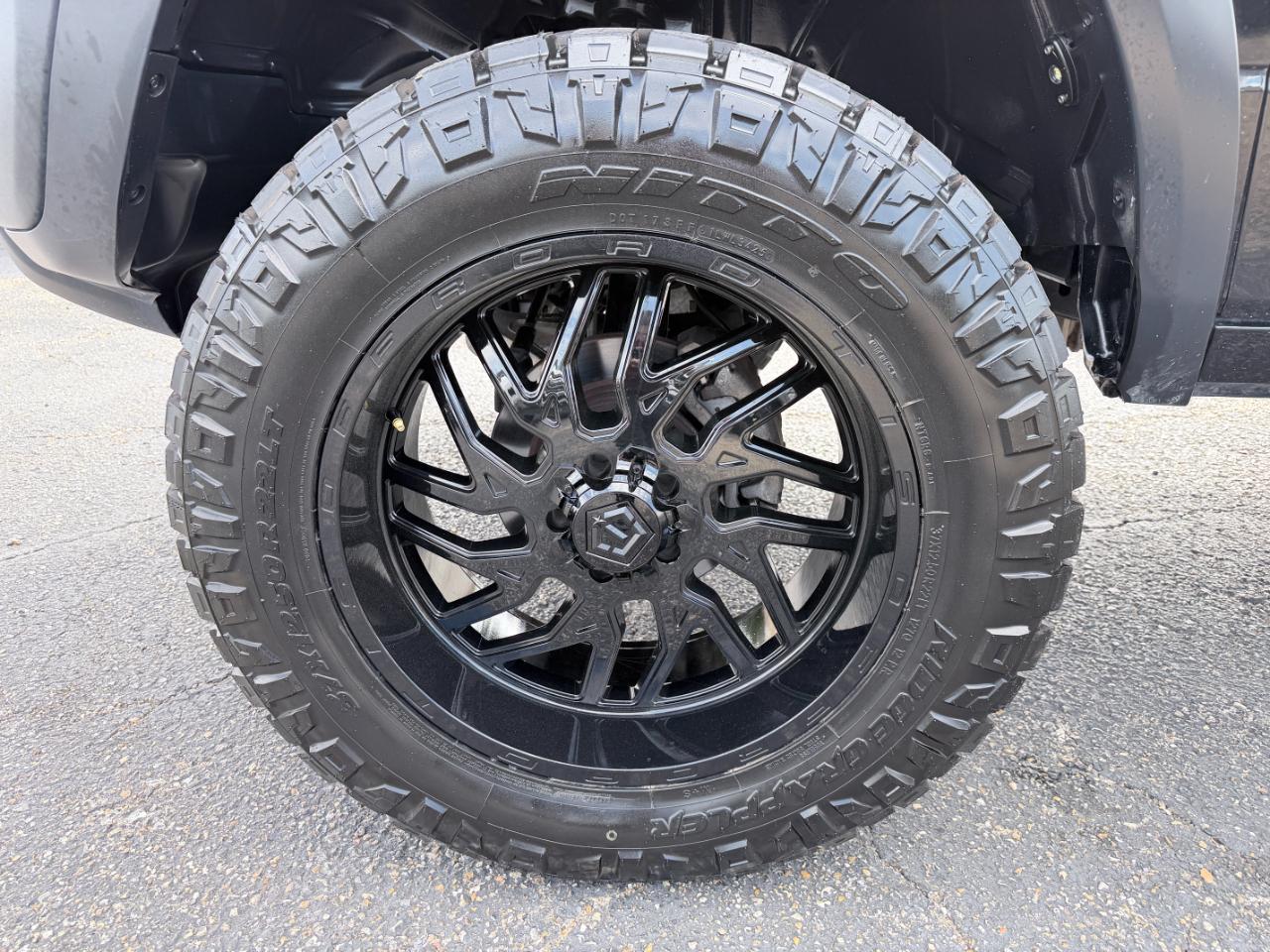 RAM 1500 Classic Warlock 4x2 Crew Cab 5'7" Box 2022