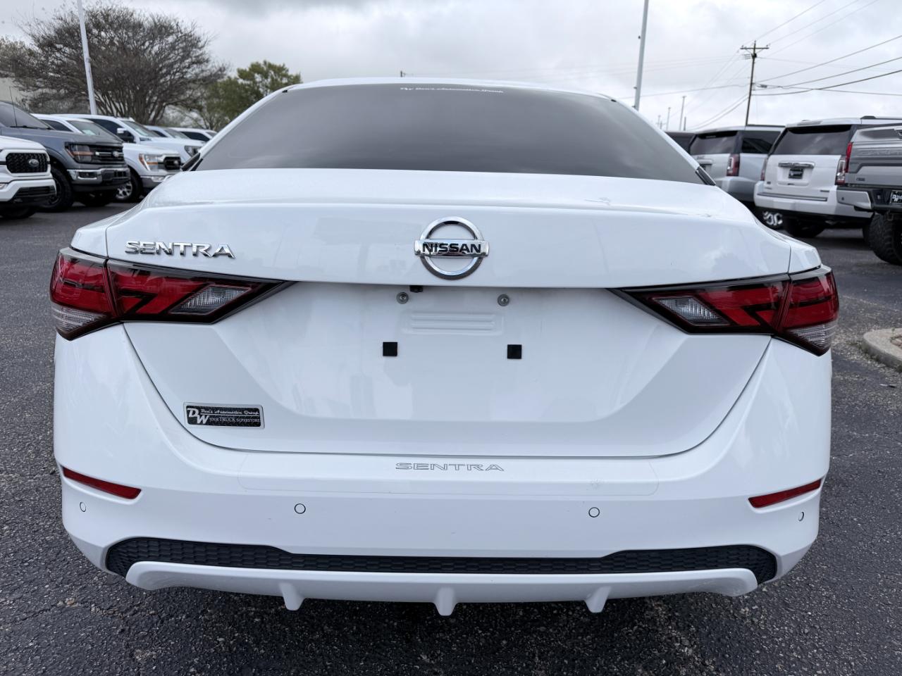 Nissan Sentra S CVT 2022